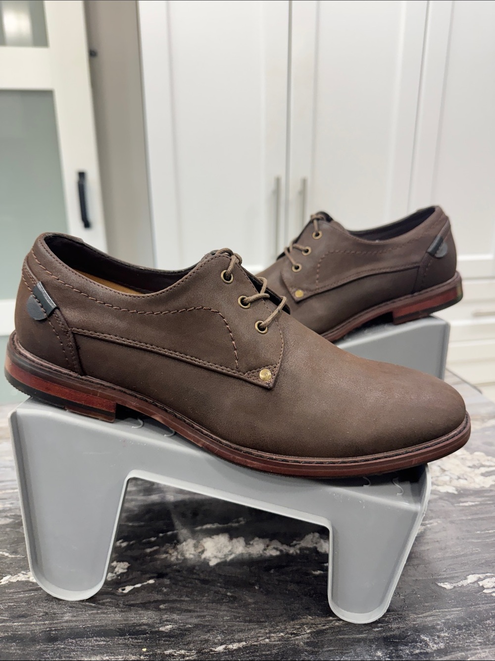 Denver Hayes Men’s Brown Derby Shoes – Size 10.5